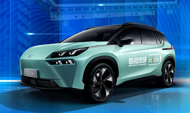 搭载巨湾超快充电池的AION V plus 入围第二届《中国汽车风云盛典》年度车型